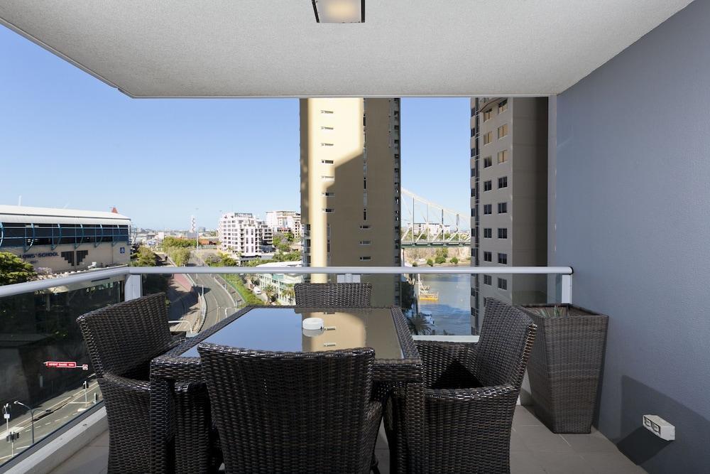 Mantra On The Quay Aparthotel Brisbane Exterior photo
