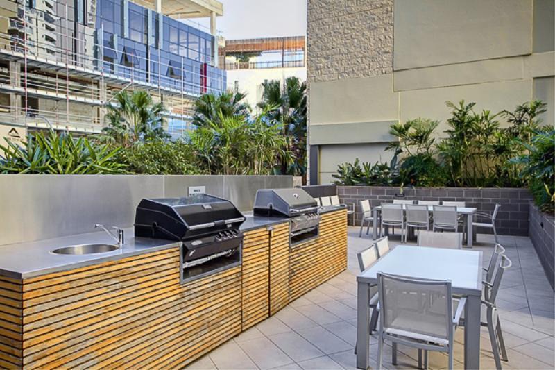 Mantra On The Quay Aparthotel Brisbane Restaurant photo